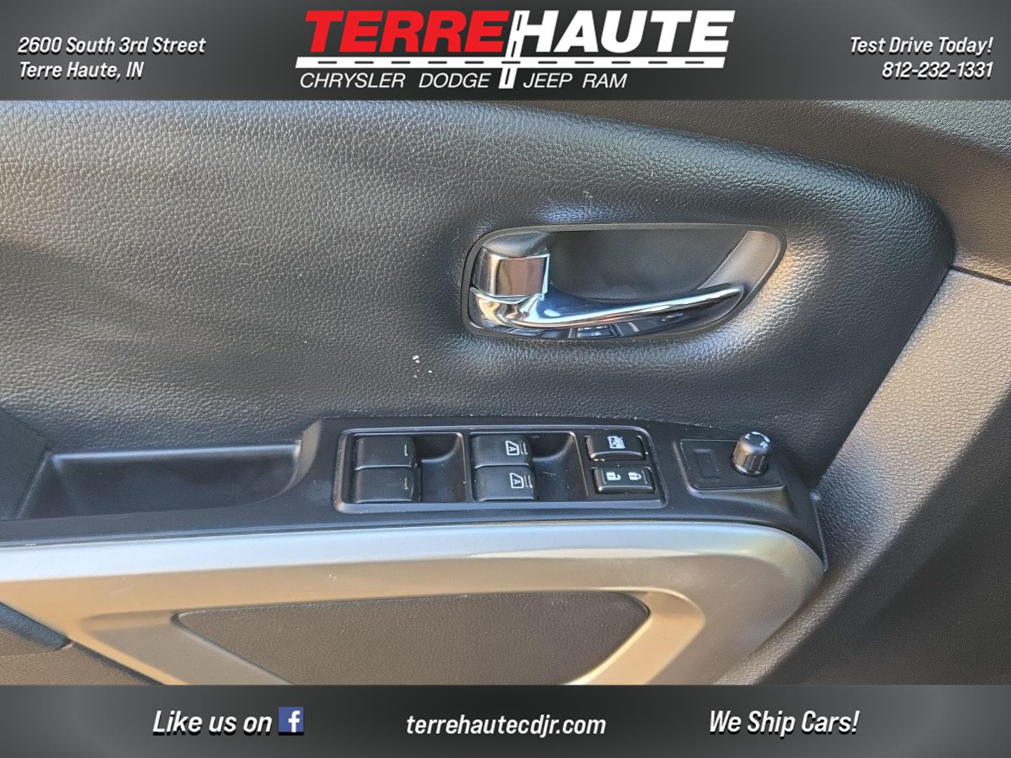 View vehicle photo 7