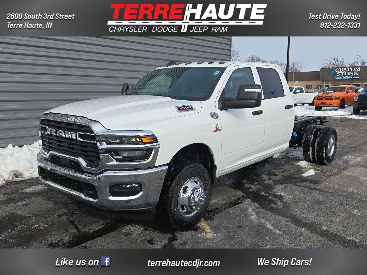 2026 RAM 3500 Chassis Tradesman Crew Cab LB DRW 4WD