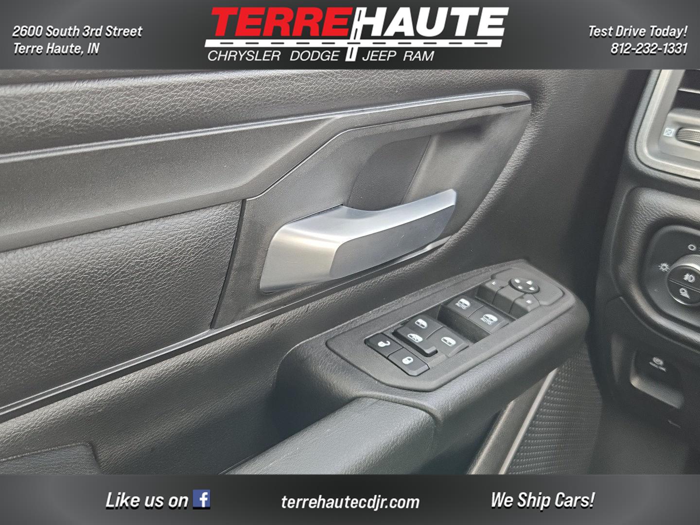 View vehicle photo 5