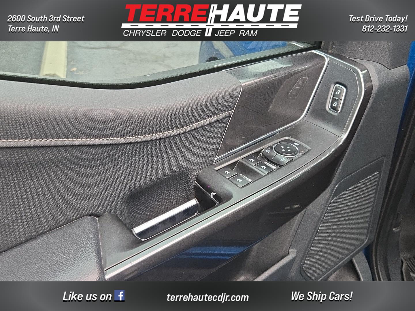 View vehicle photo 7