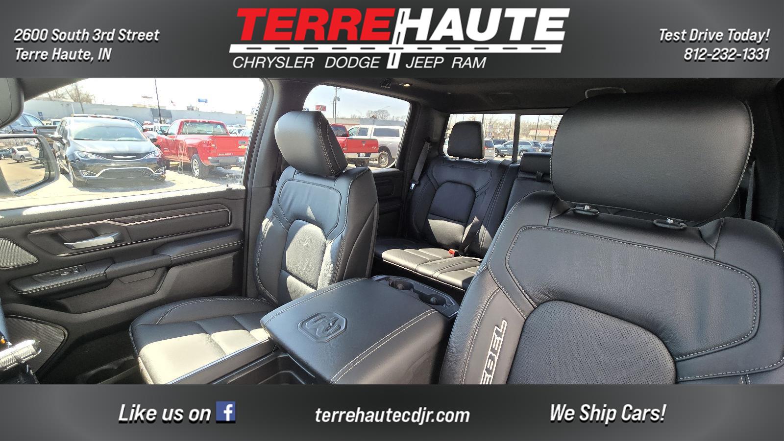 View vehicle photo 7