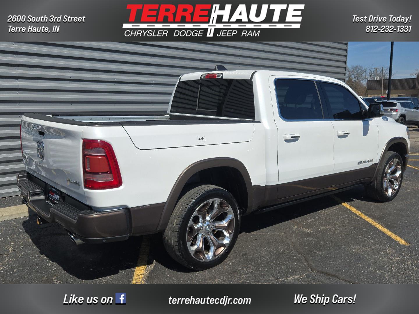 View vehicle photo 7