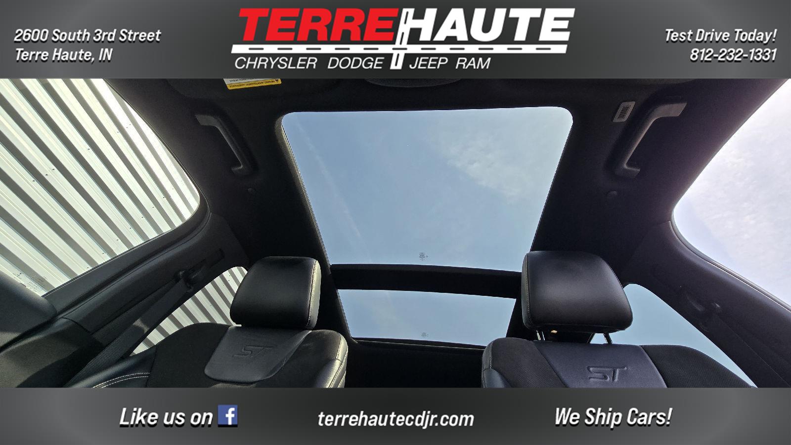 View vehicle photo 4