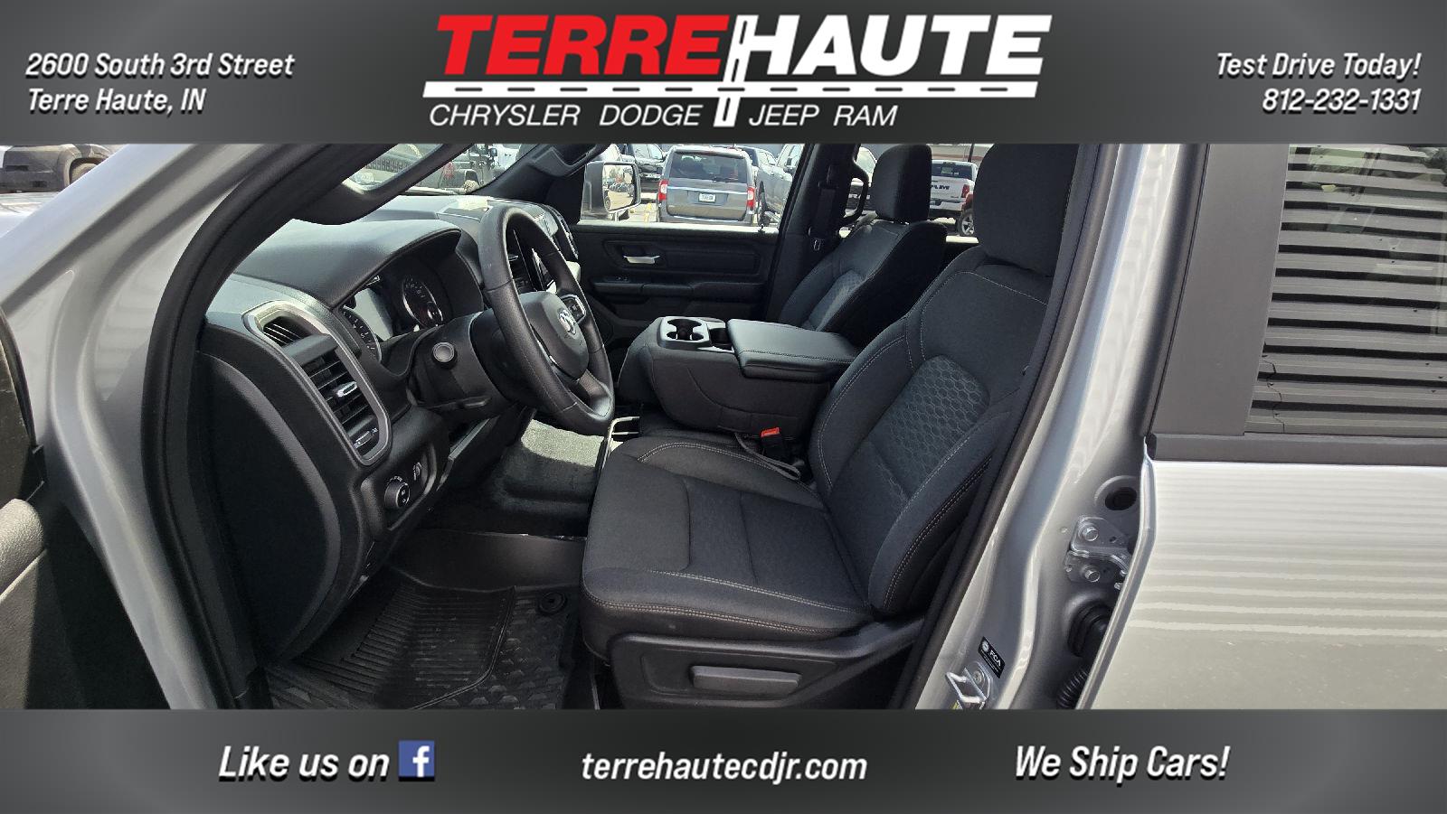 View vehicle photo 2