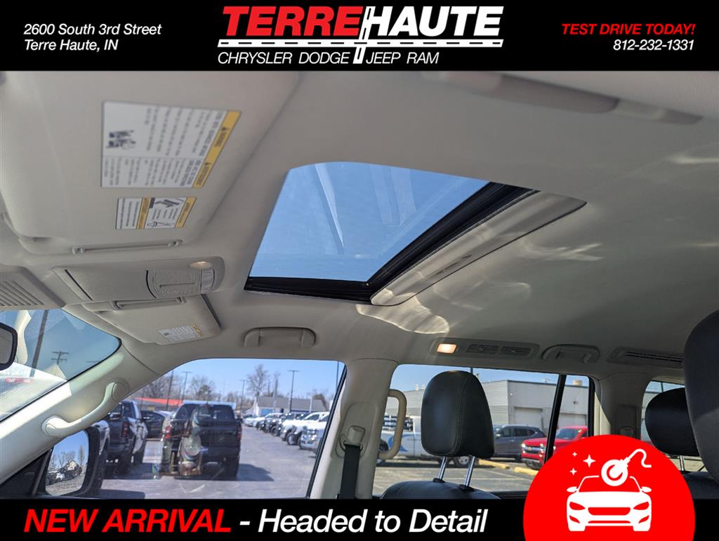 View vehicle photo 6