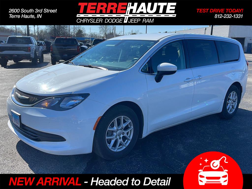 2017 Chrysler Pacifica Touring FWD