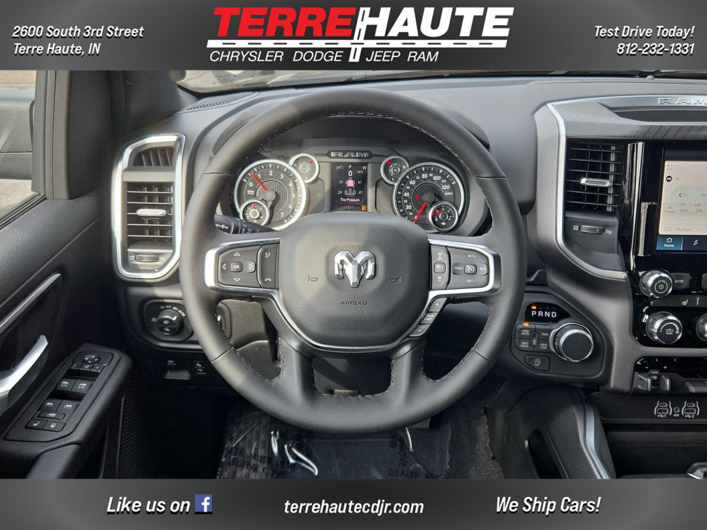 View vehicle photo 7