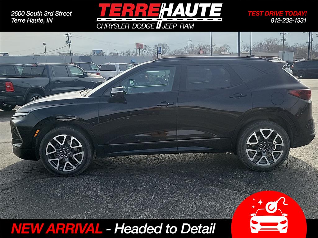 View vehicle photo 2