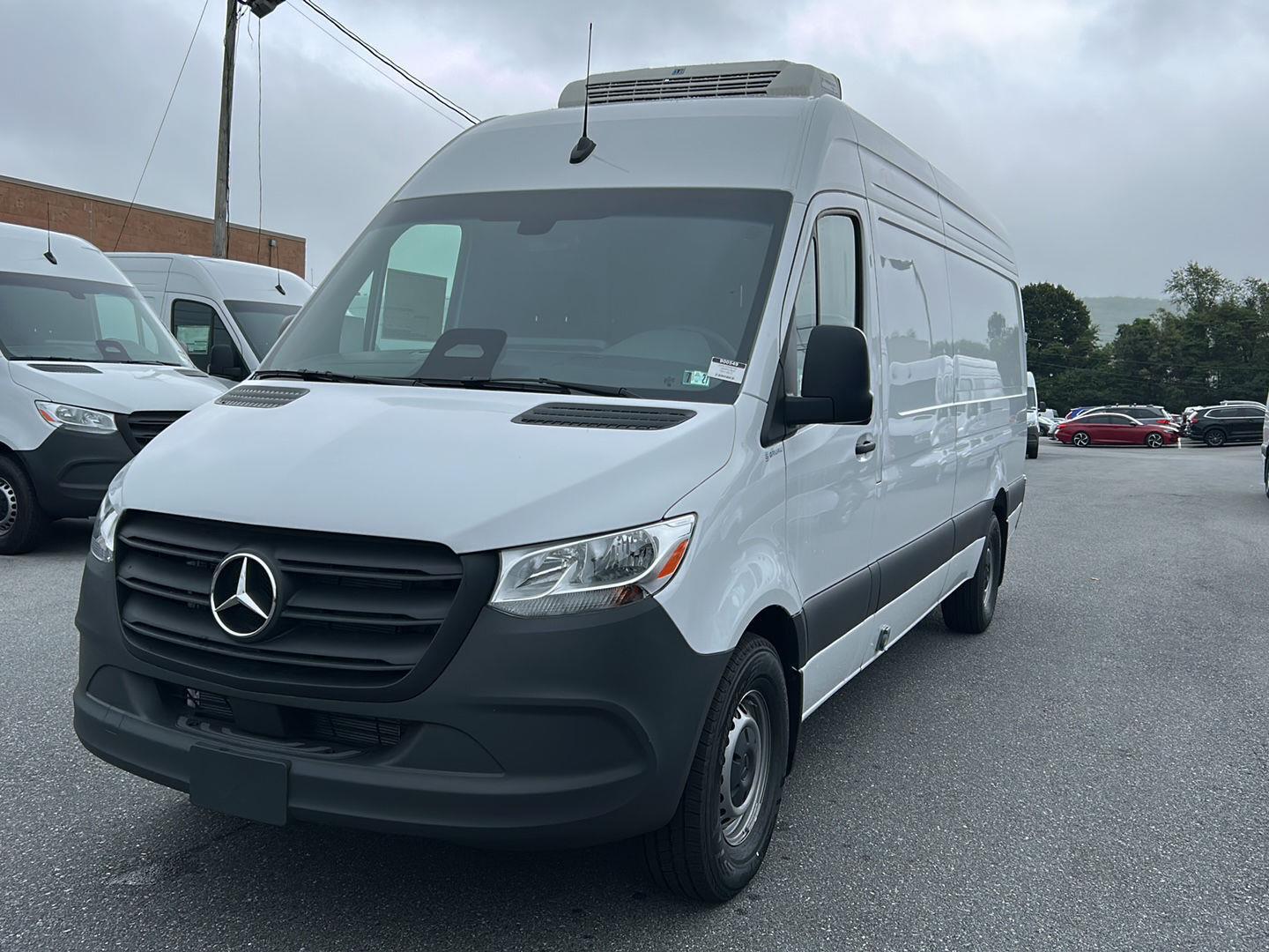 Arctic White 2026 Mercedes-Benz Sprinter Cargo Van Rear-Wheel Drive 9-Speed Automatic