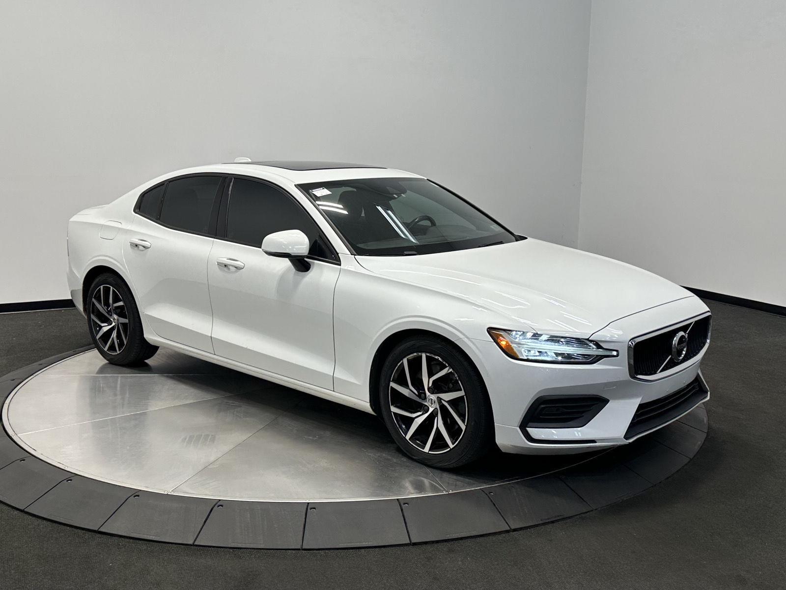  2019 Volvo S60 T6 Momentum AWD   