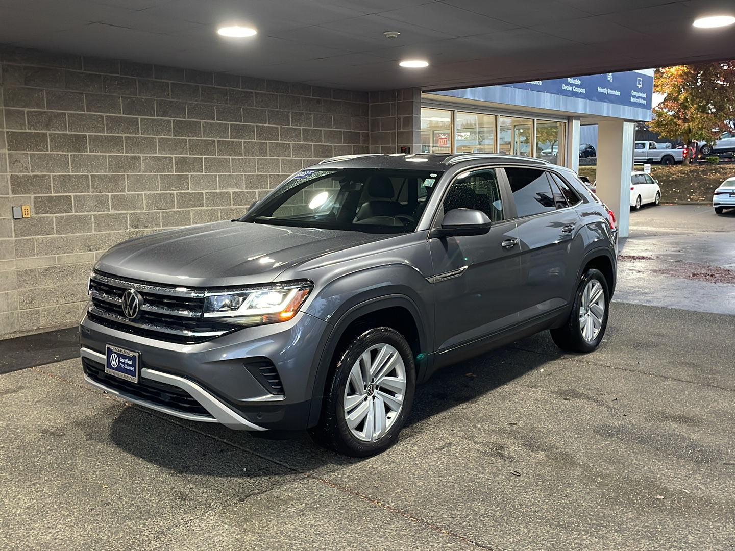 2023 Volkswagen Atlas Cross Sport SE 4Motion with Technology