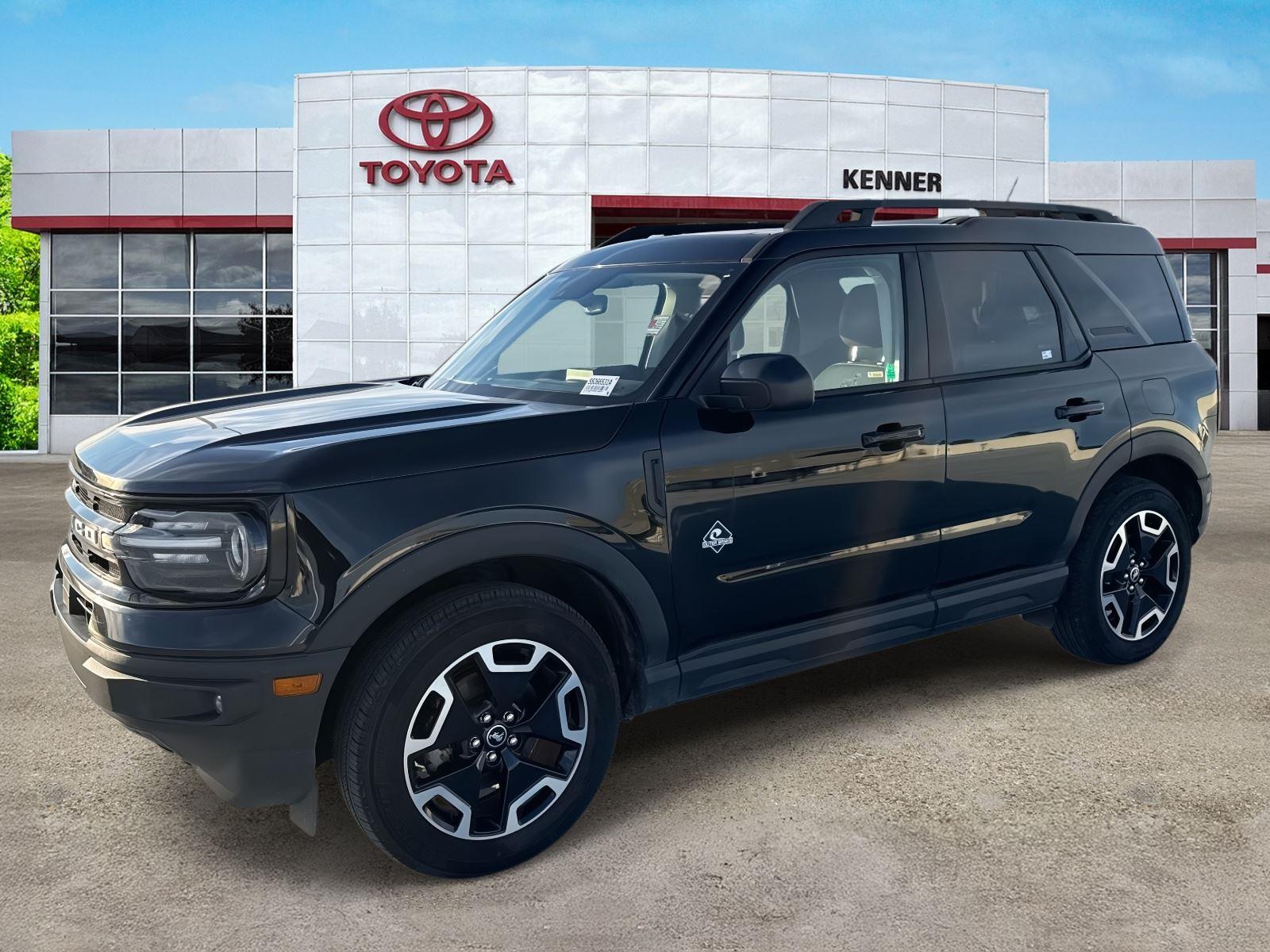 View vehicle photo 3