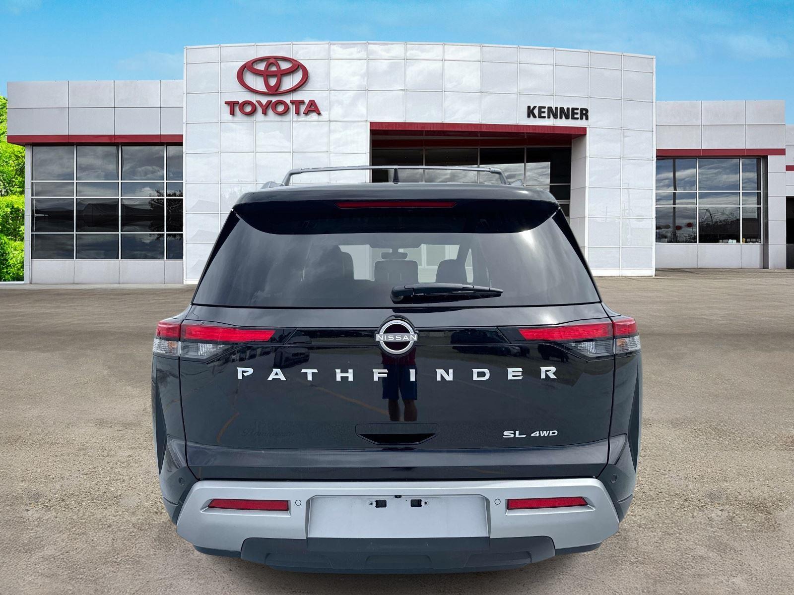 View vehicle photo 5