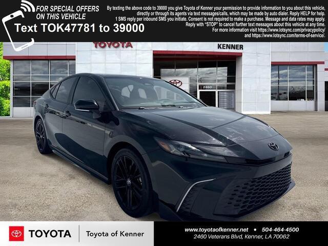 2025 Toyota Camry SE FWD