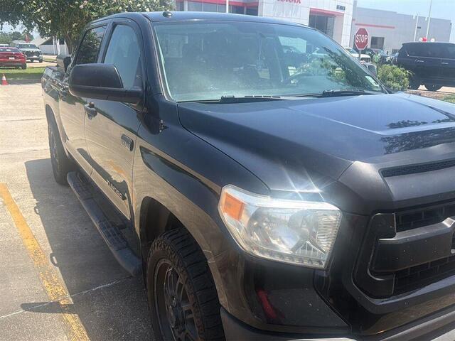 2017 Toyota Tundra SR5 CrewMax 5.7L FFV