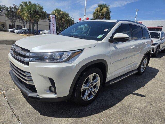 Used 2018 Blizzard Pearl Toyota Limited image 9