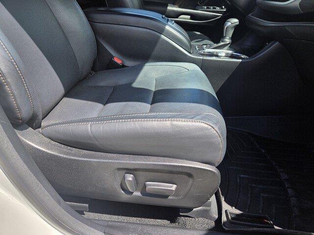 Used 2018 Blizzard Pearl Toyota Limited image 29