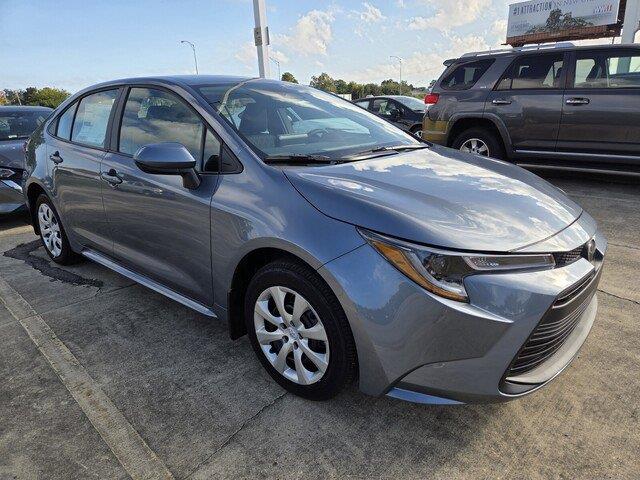 Used 2026 Celestite Toyota LE image 3