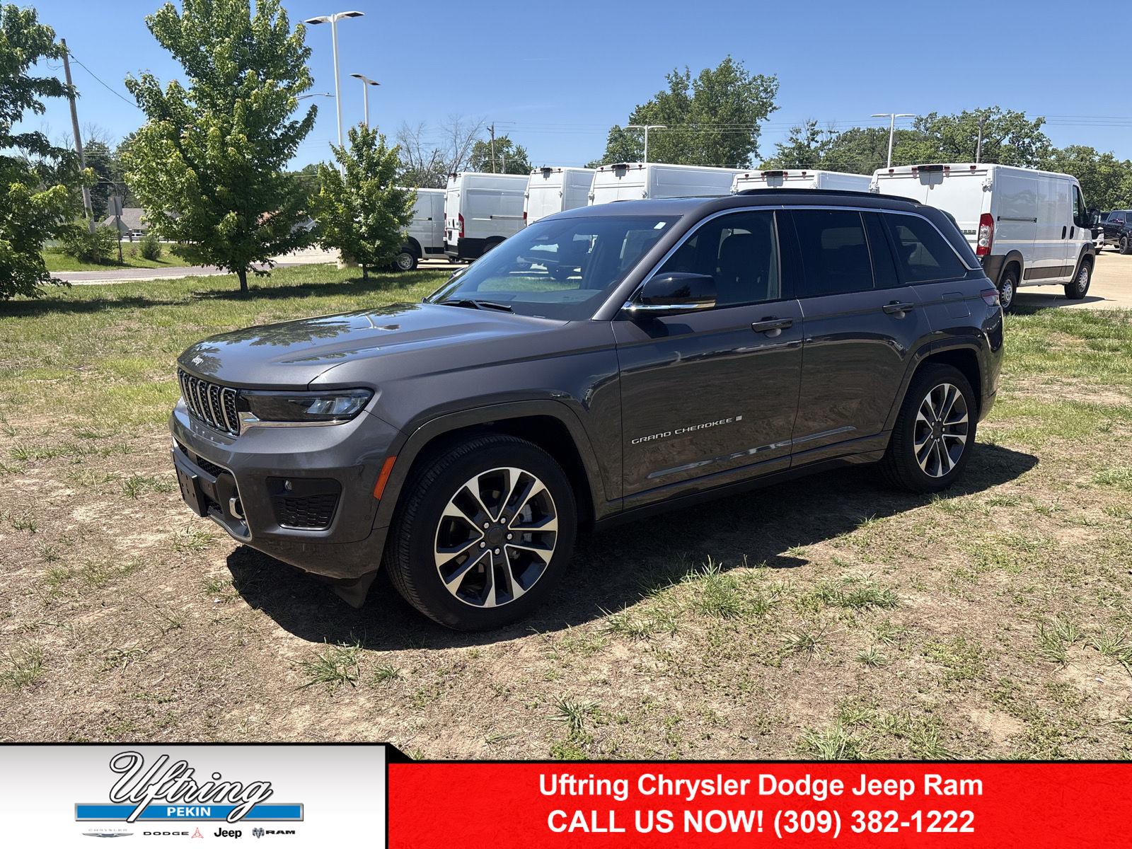 Baltic Gray Metallic Clearcoat 2025 Jeep Grand Cherokee SUV / Crossover Four-Wheel Drive 8-Speed Automatic