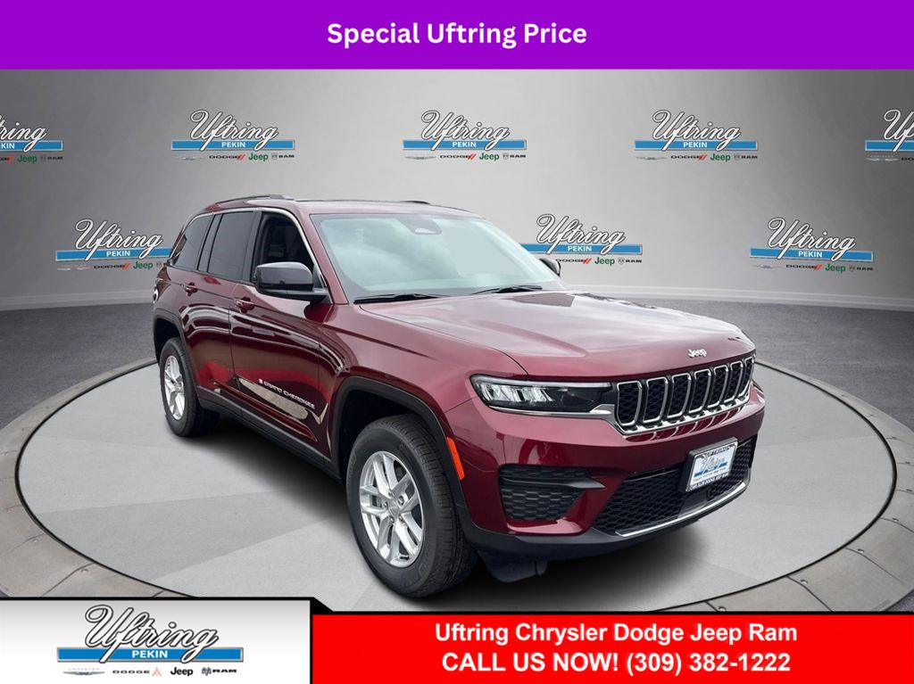 Velvet Red Pearlcoat 2026 Jeep Grand Cherokee SUV / Crossover Four-Wheel Drive 8-Speed Automatic