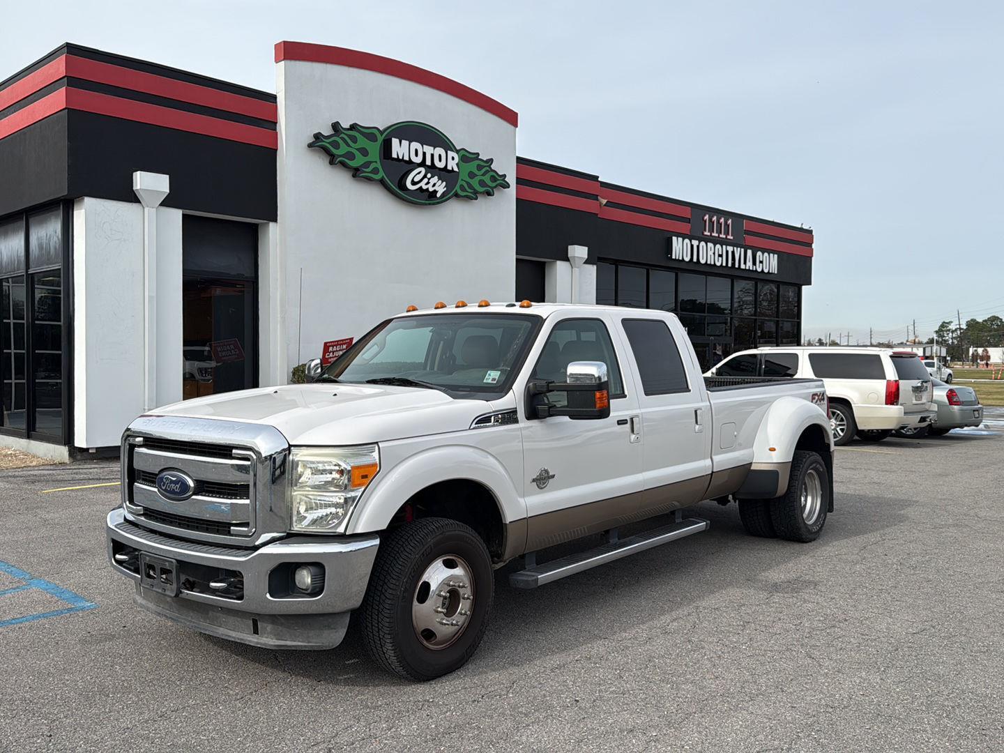 2013 Ford F-350 Super Duty Lariat Crew Cab LB DRW 4WD