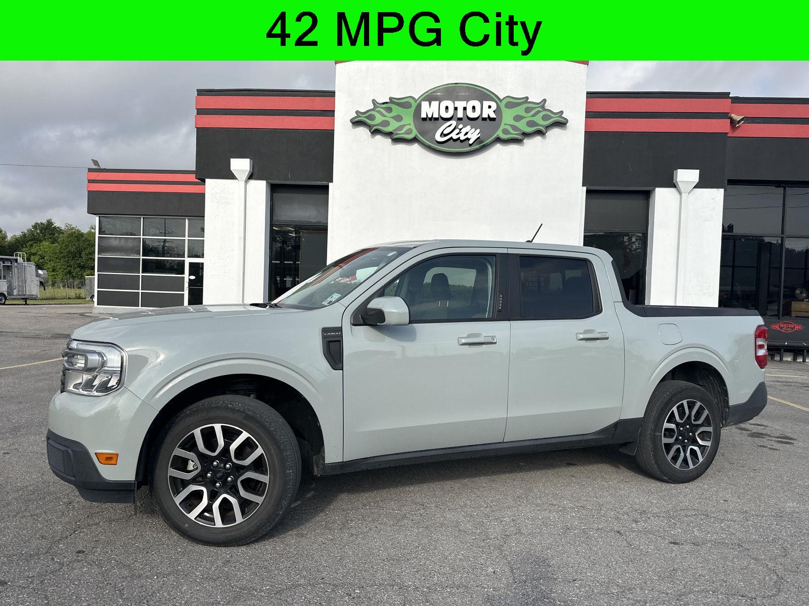 Gray (Cactus Grey) 2022 Ford Maverick Lariat SuperCrew FWD Pickup Truck Front-Wheel Drive Continuously Variable Transmission
