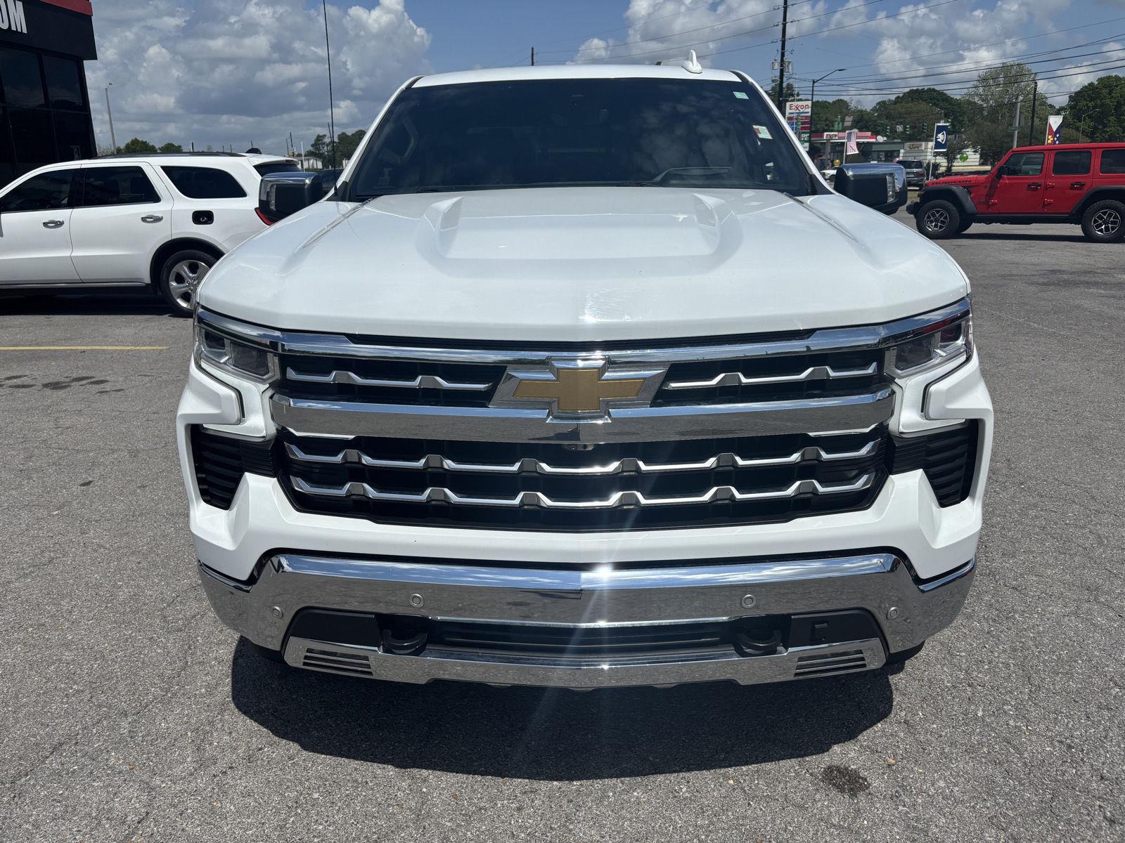 View vehicle photo 6