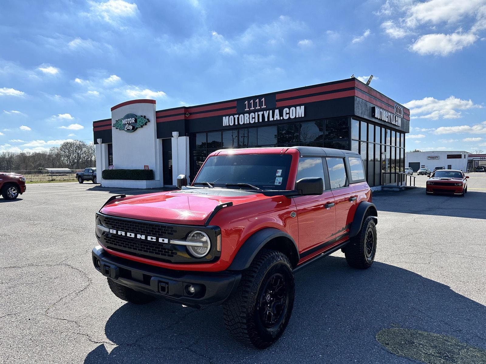Race Red 2023 Ford Bronco Wildtrak Advanced 4-Door 4WD SUV / Crossover Four-Wheel Drive Automatic