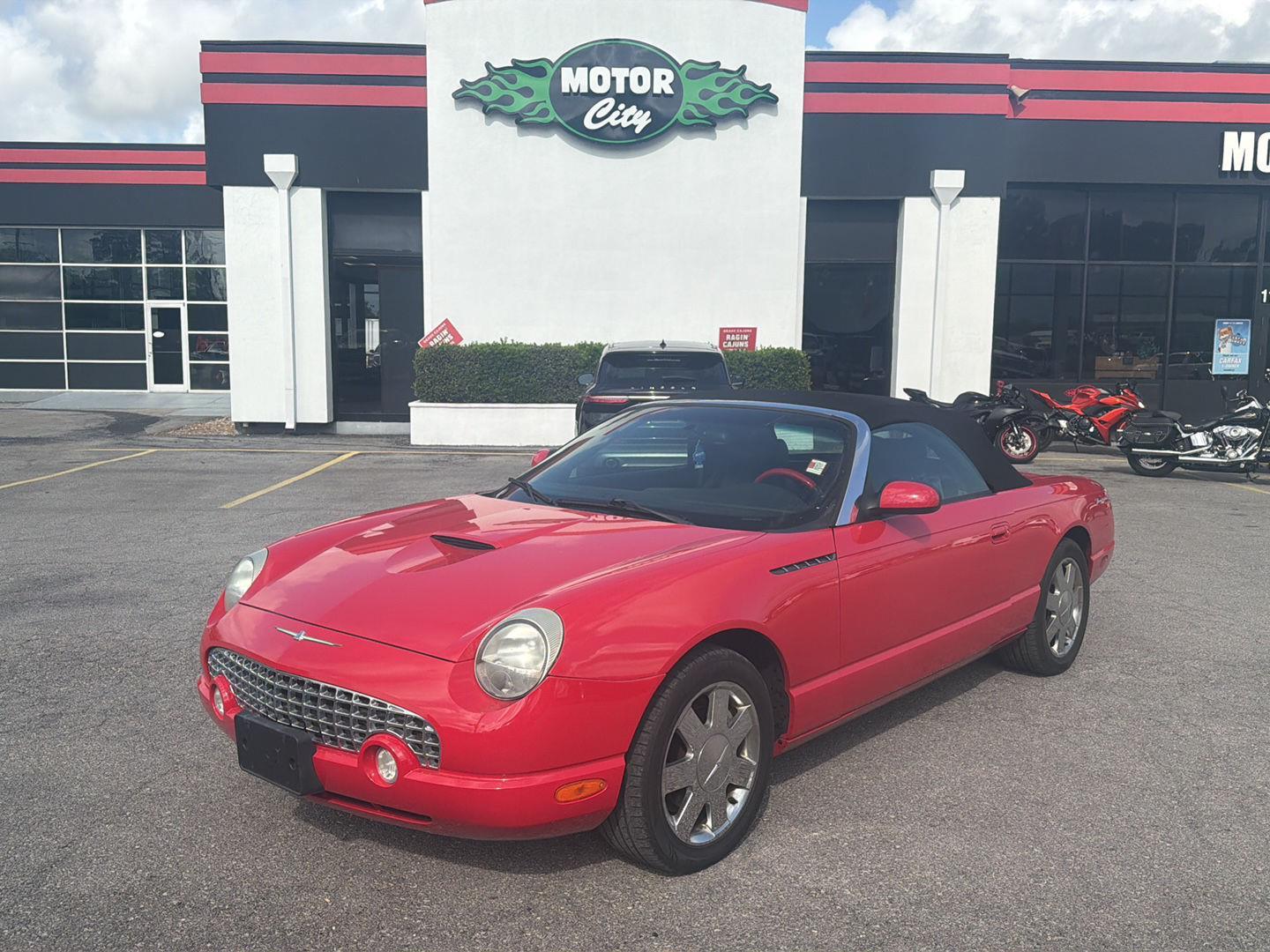 2002 Ford Thunderbird Deluxe RWD