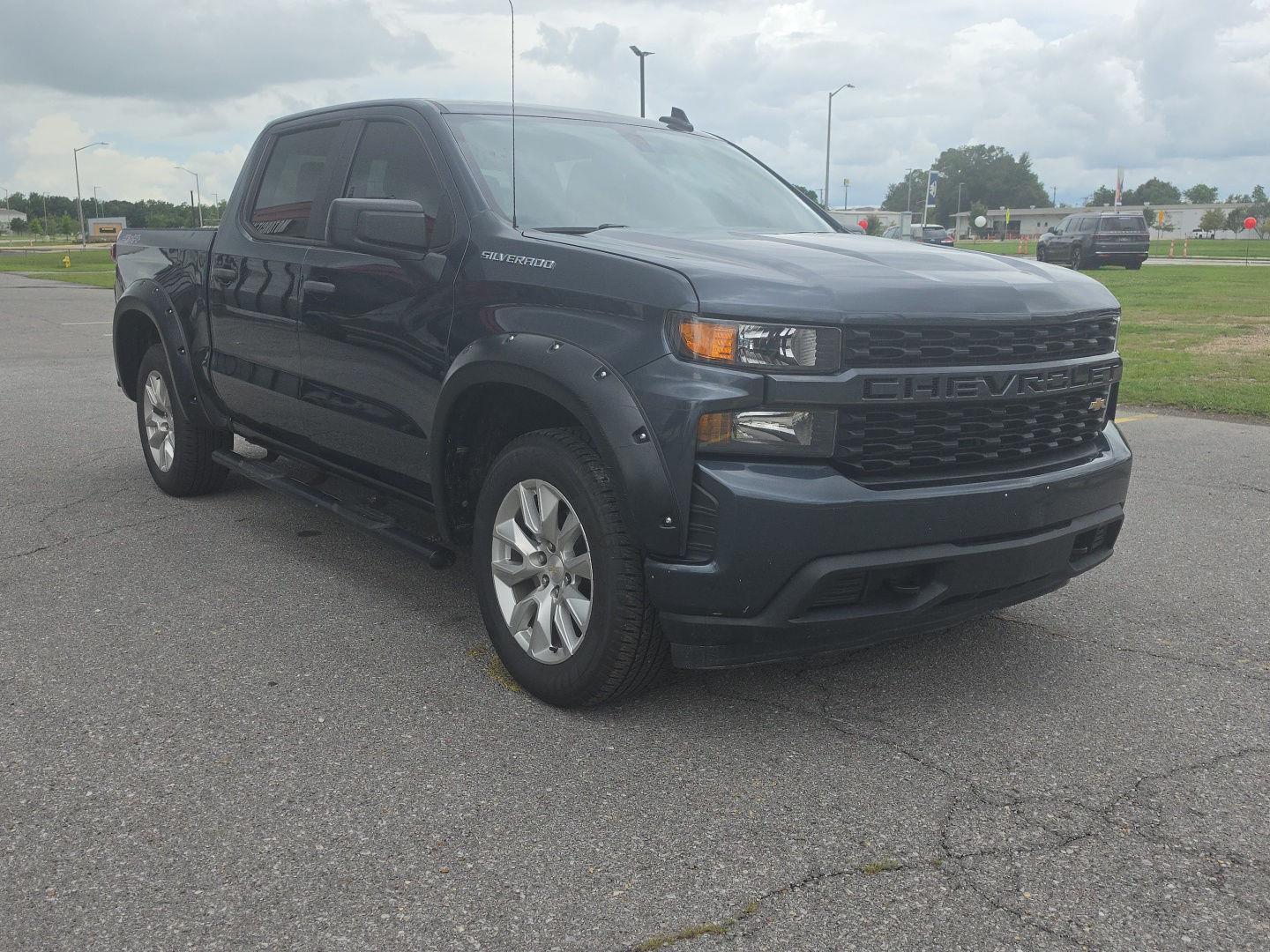 View vehicle photo 7