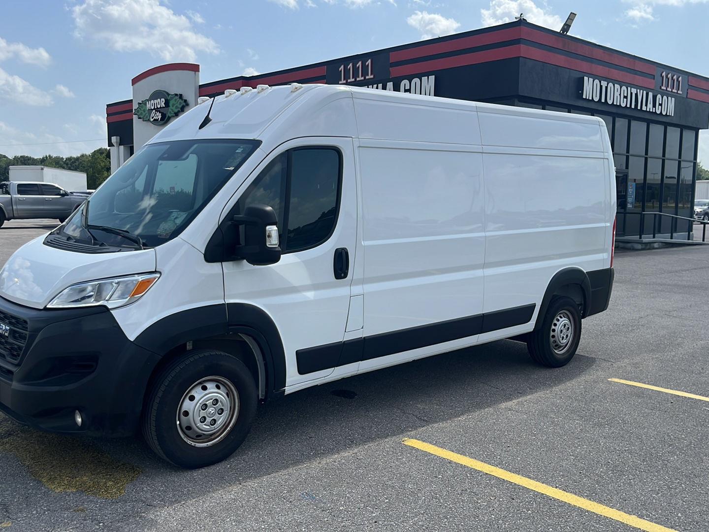Bright White Clearcoat 2025 RAM ProMaster Van Front-Wheel Drive 9-Speed Automatic