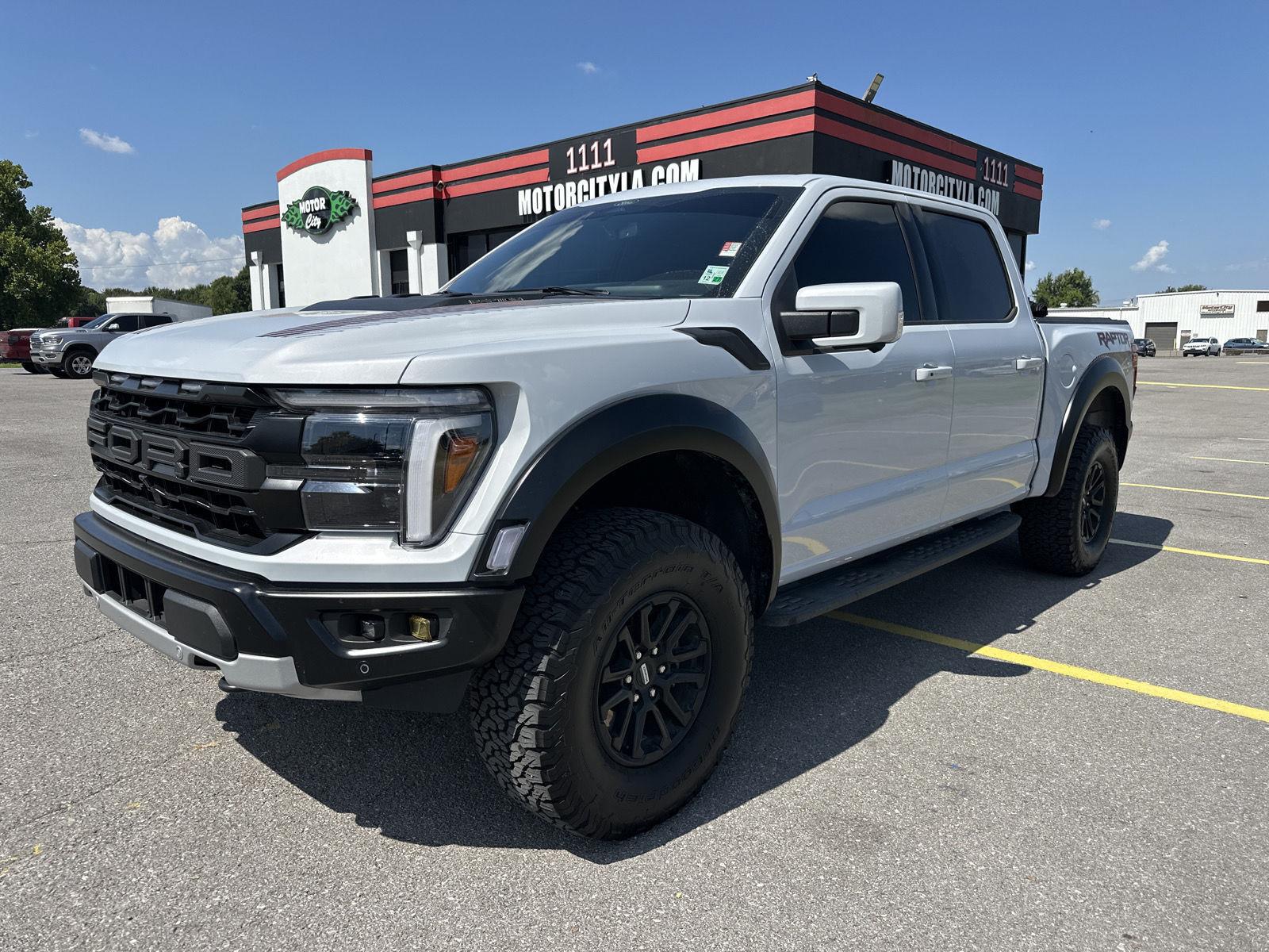 Space White Metallic 2025 Ford F-150 Pickup Truck Four-Wheel Drive Automatic