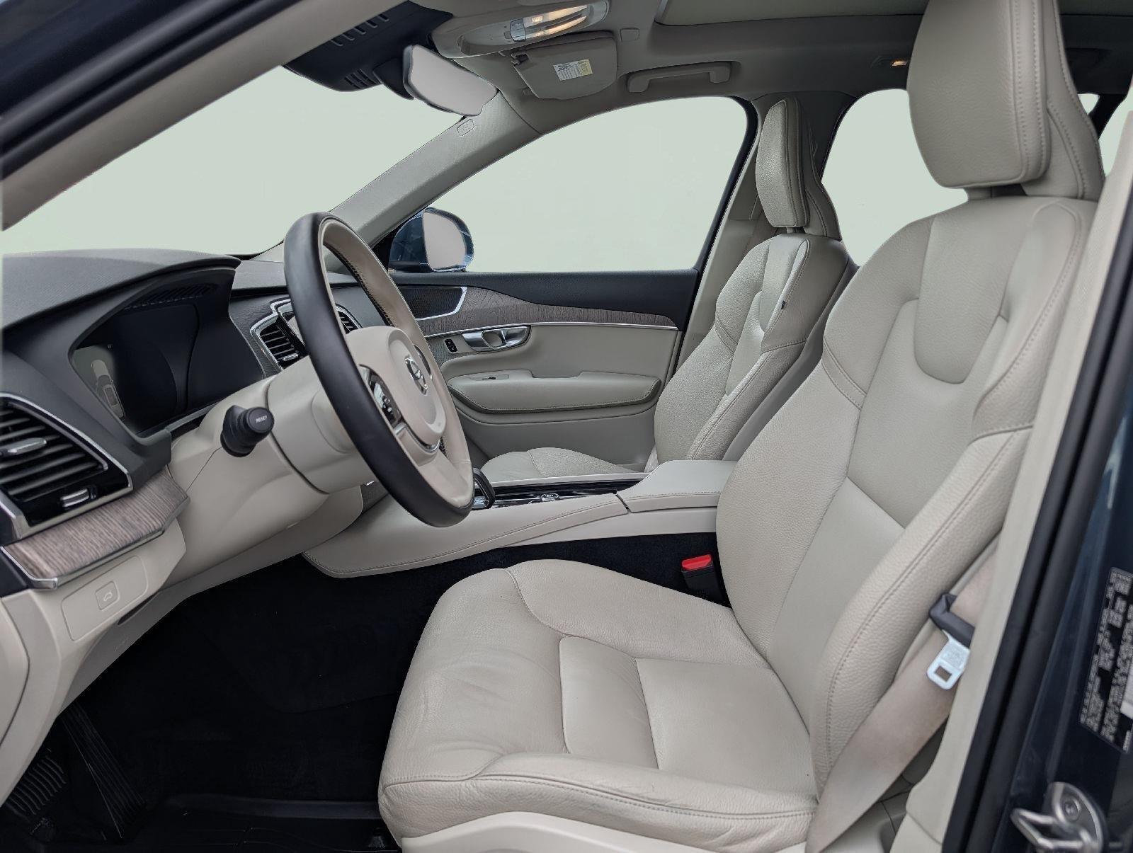 2023 Volvo XC90 Plus - Photo 11