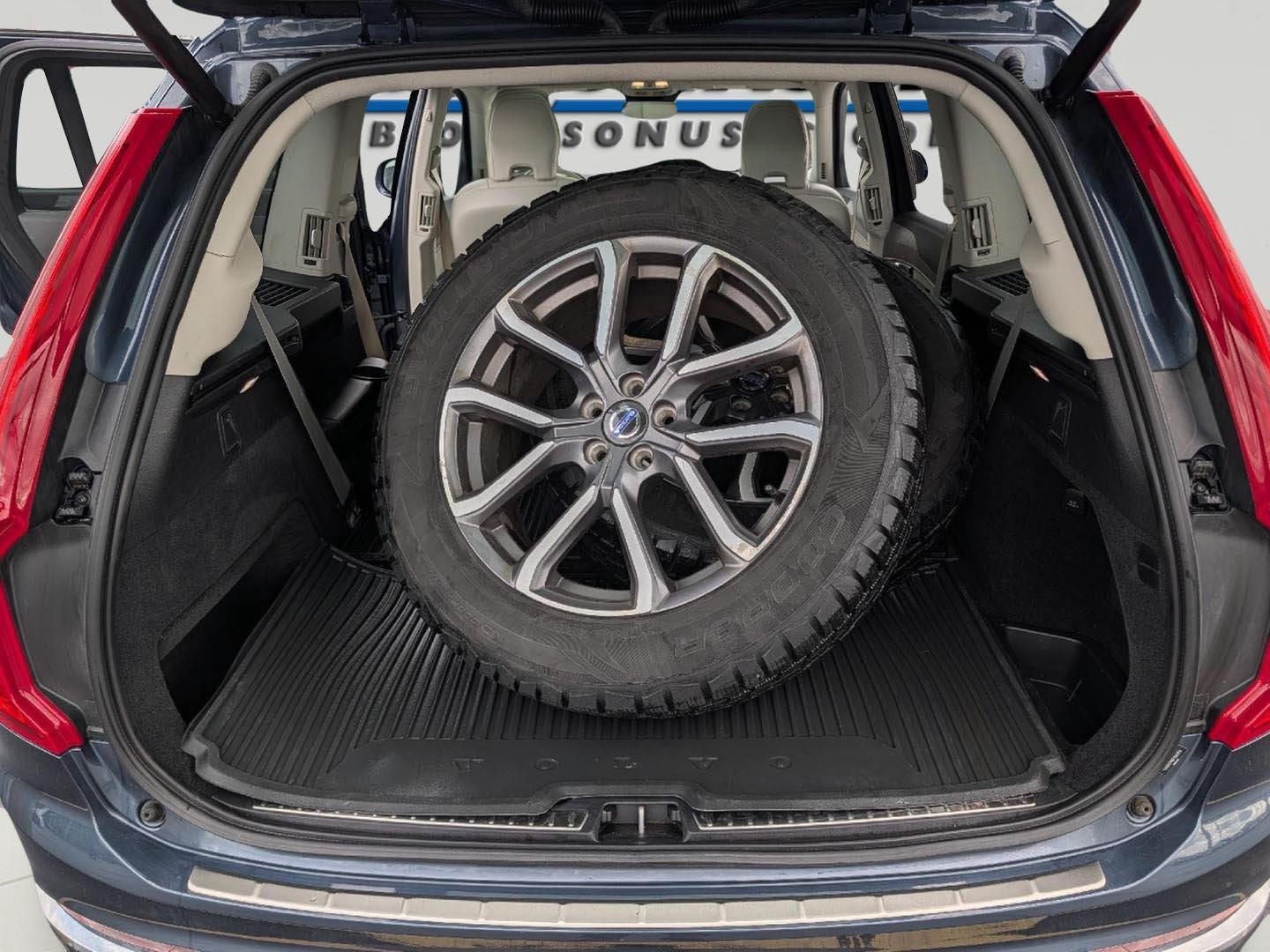 2023 Volvo XC90 Plus - Photo 23