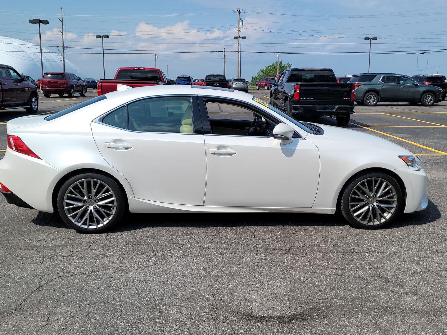 2016 Lexus IS 300