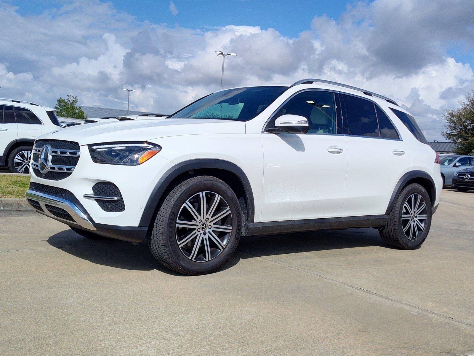 Polar White 2026 Mercedes-Benz GLE SUV / Crossover Rear-Wheel Drive Automatic
