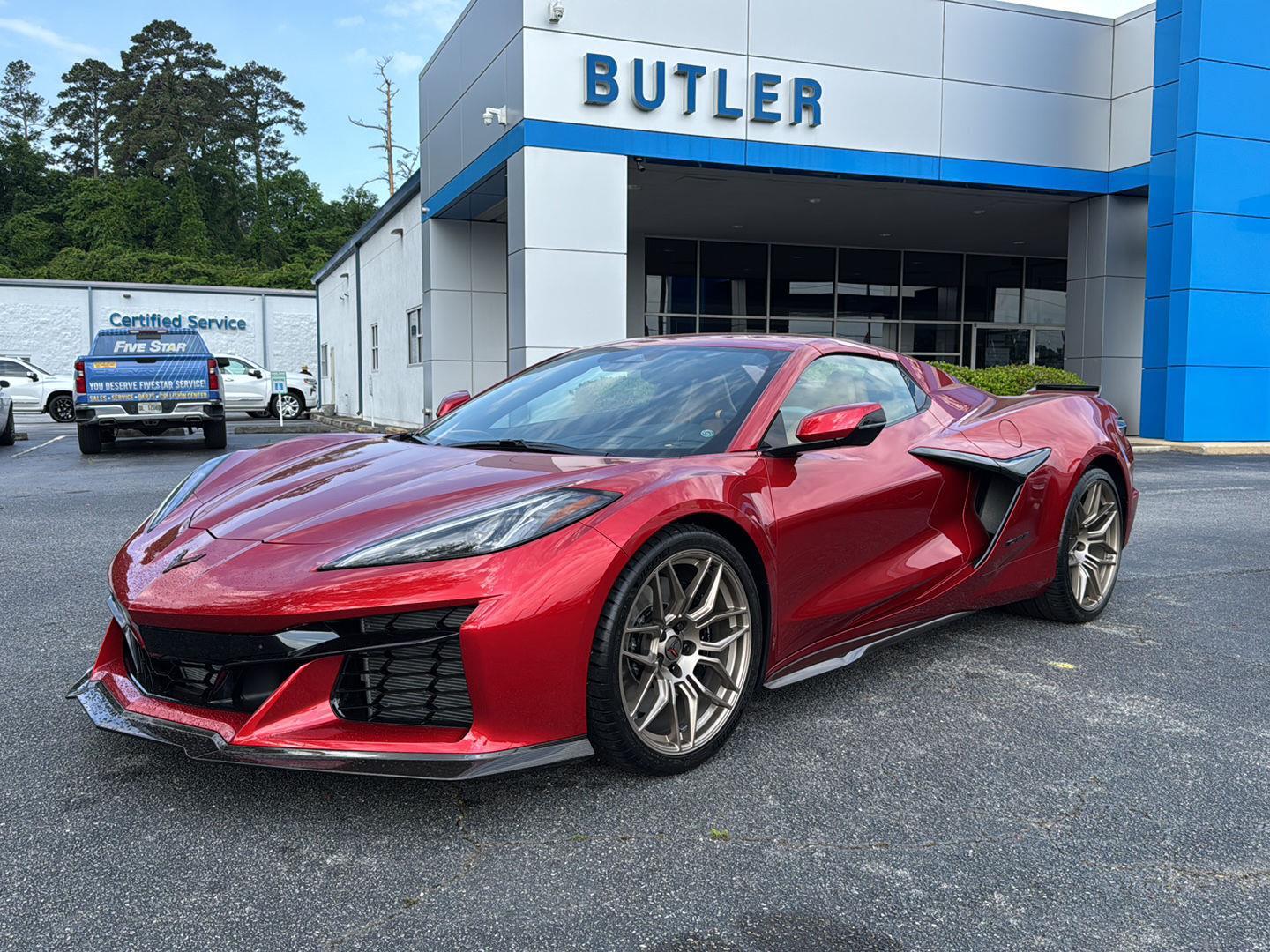 New 2025 Red Mist Metallic Tintcoat Chevrolet 2LZ image 2