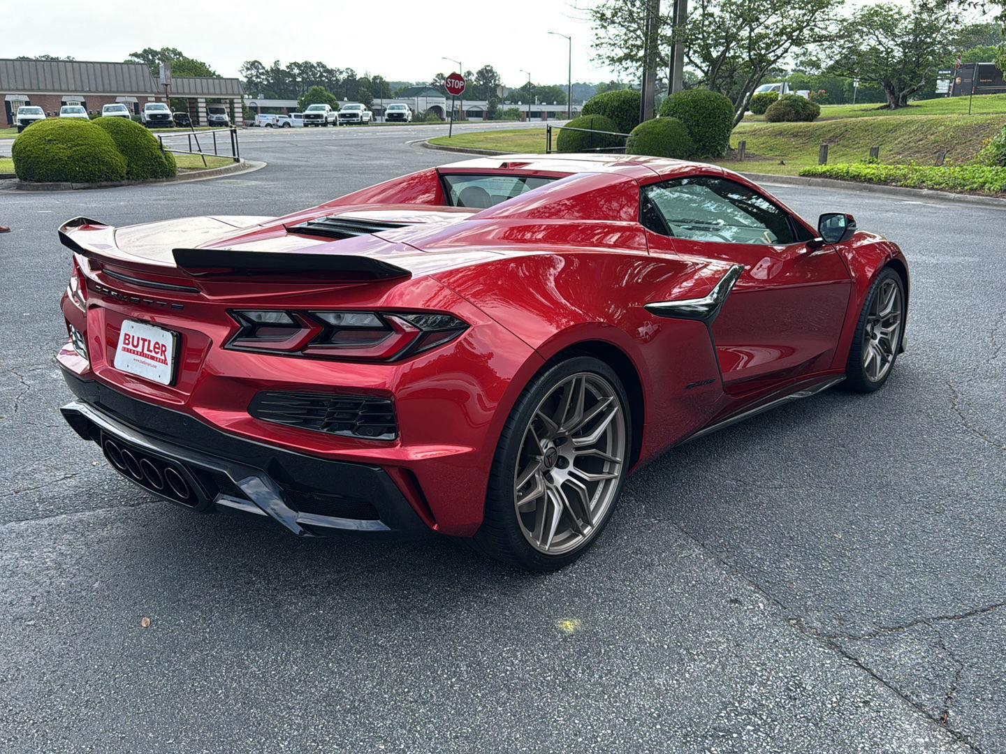 New 2025 Red Mist Metallic Tintcoat Chevrolet 2LZ image 5