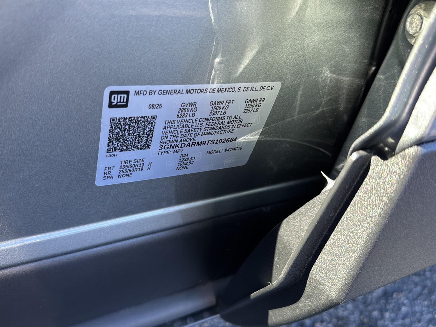 New 2026 Sterling Gray Metallic Chevrolet FWD LT image 32