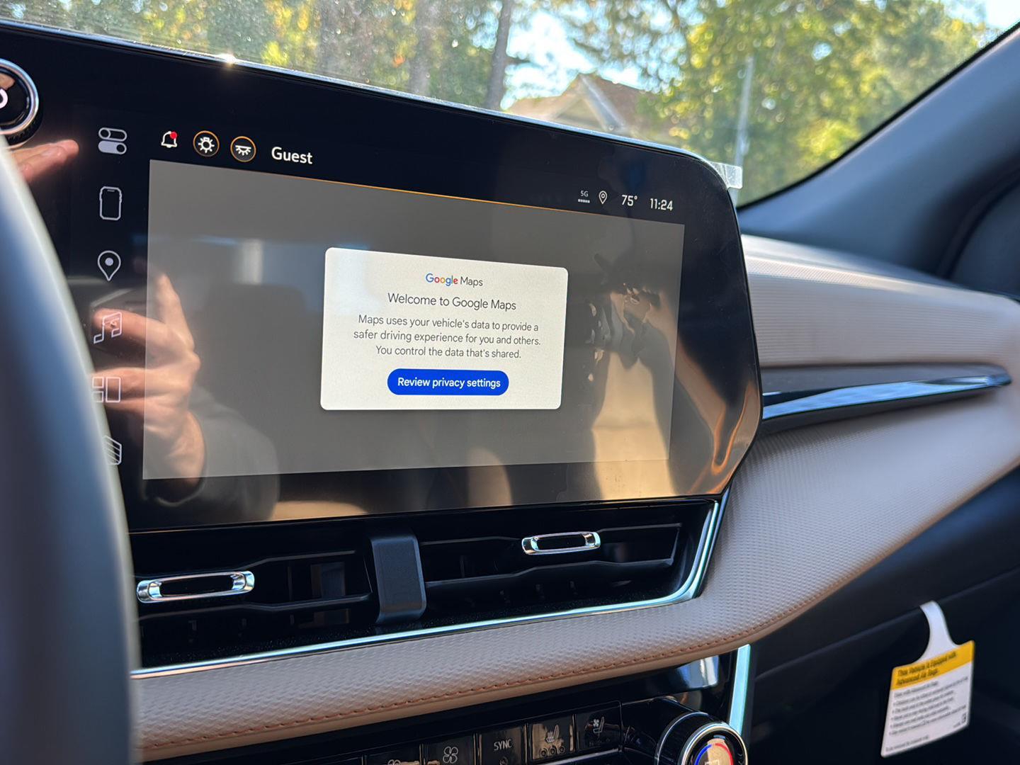 New 2026 Polar White Tricoat Chevrolet FWD ACTIV image 23