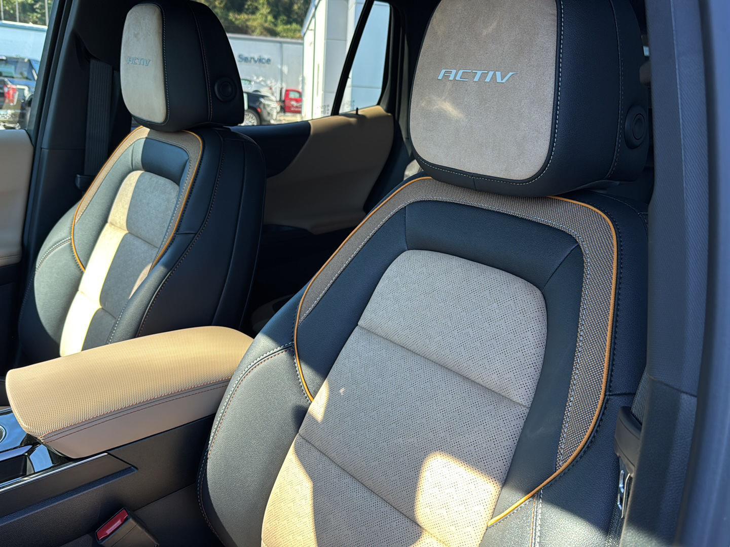 New 2026 Polar White Tricoat Chevrolet FWD ACTIV image 25