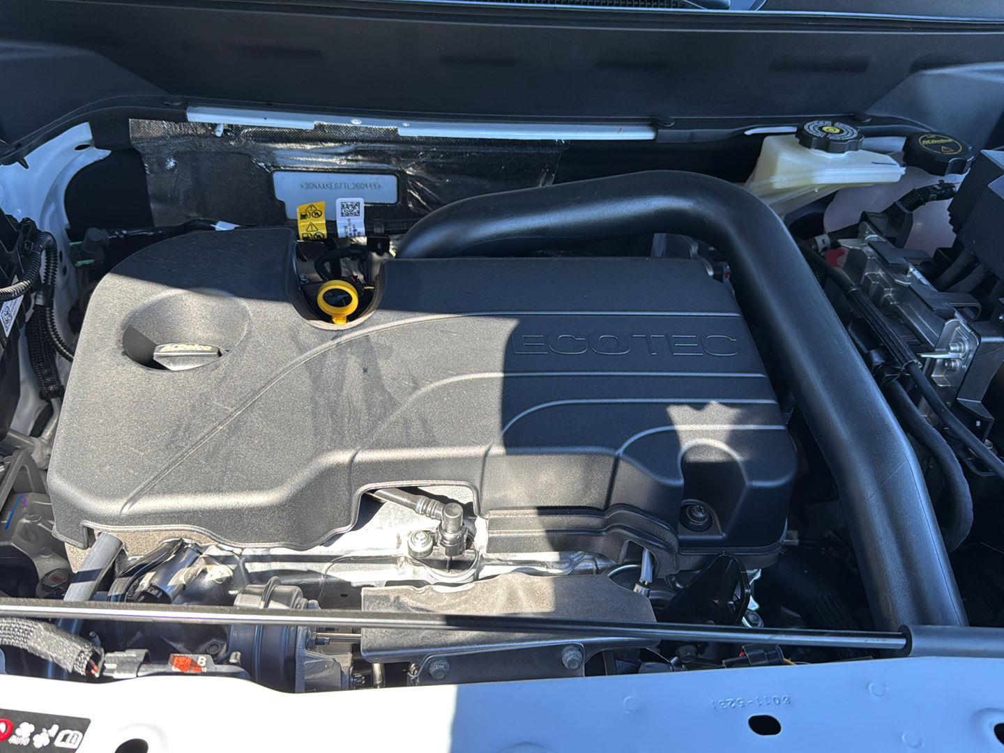 New 2026 Polar White Tricoat Chevrolet FWD ACTIV image 28