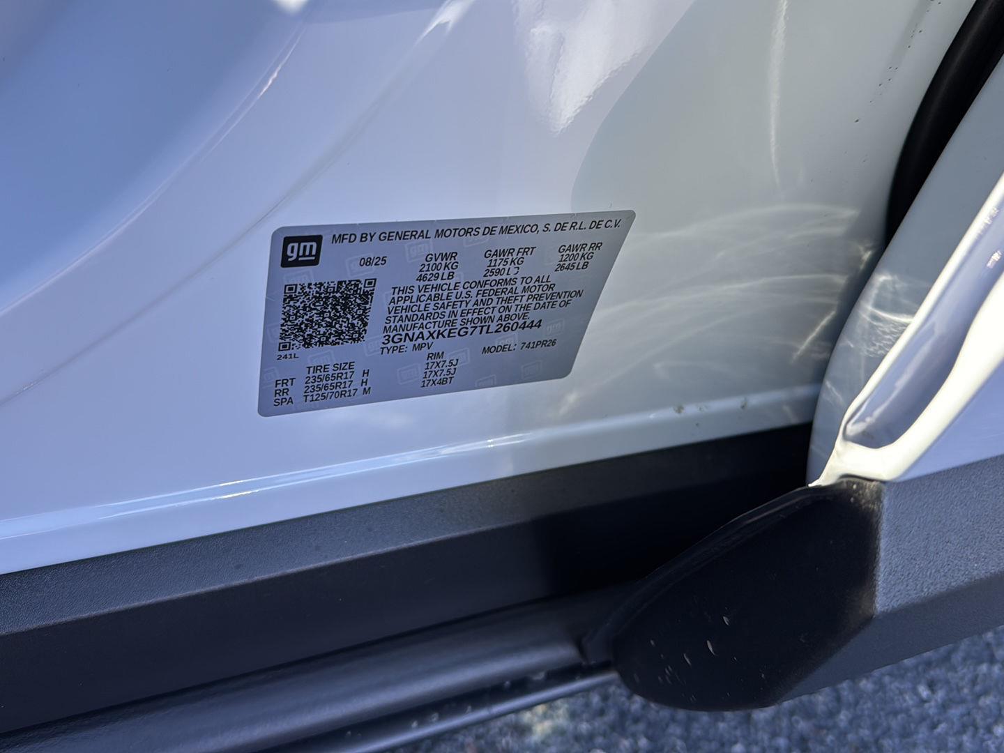 New 2026 Polar White Tricoat Chevrolet FWD ACTIV image 30