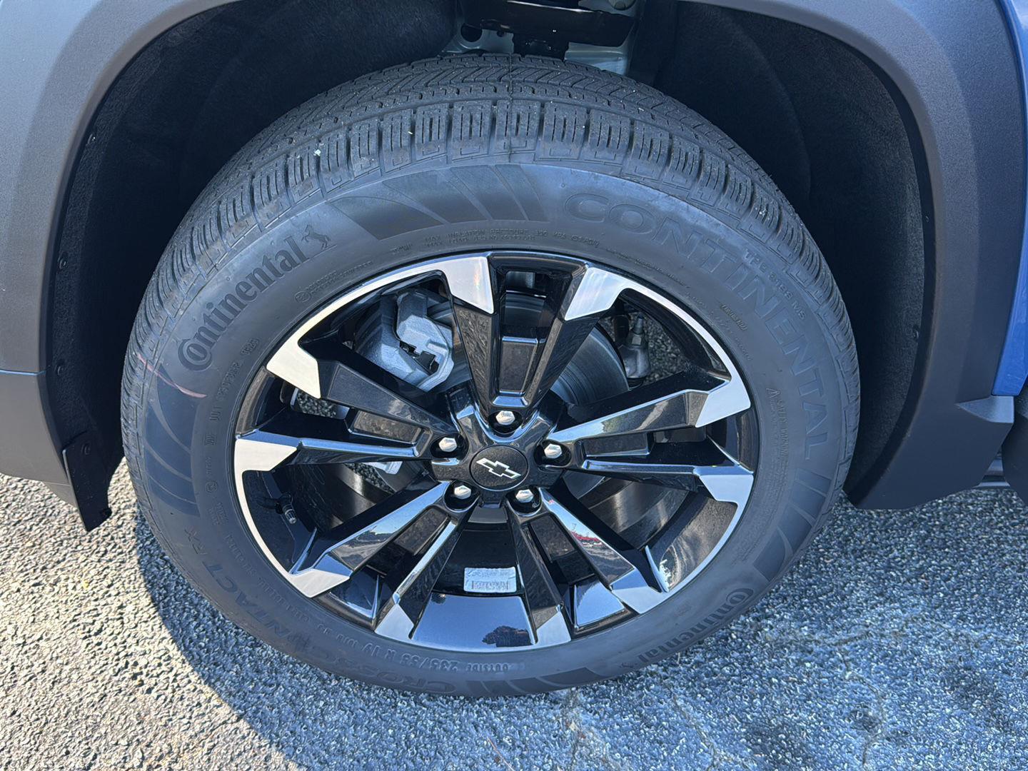 New 2026 Lakeshore Blue Metallic Chevrolet FWD RS image 30