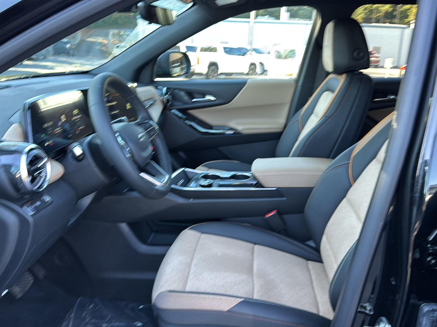 New 2026 Mosaic Black Metallic Chevrolet FWD ACTIV image 8