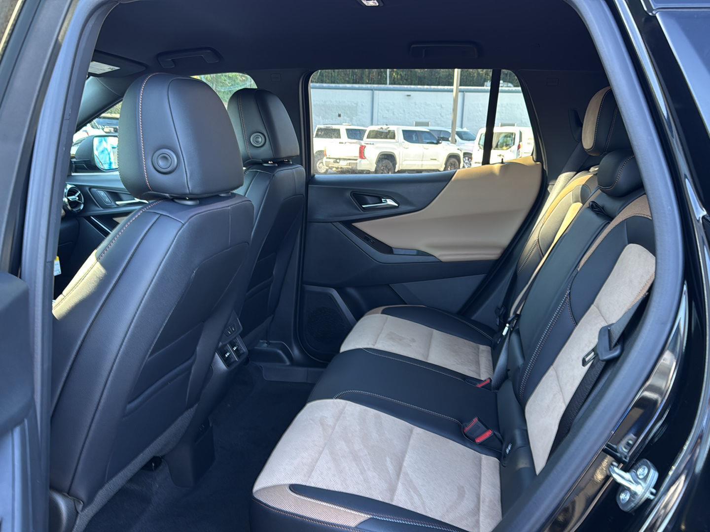 New 2026 Mosaic Black Metallic Chevrolet FWD ACTIV image 9