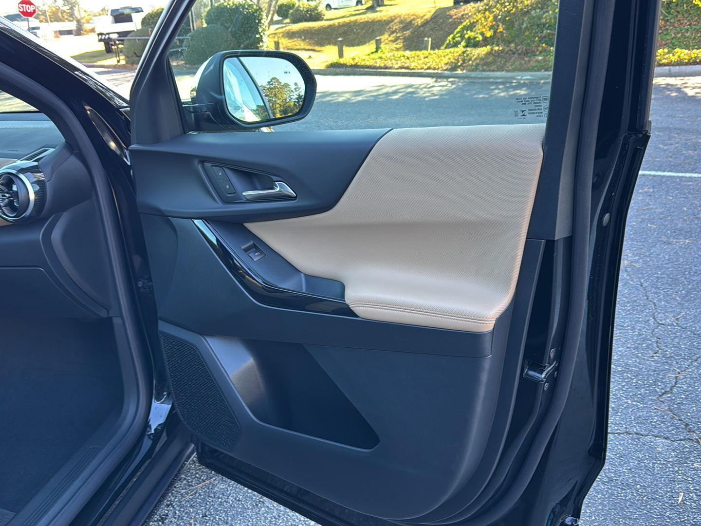 New 2026 Mosaic Black Metallic Chevrolet FWD ACTIV image 12