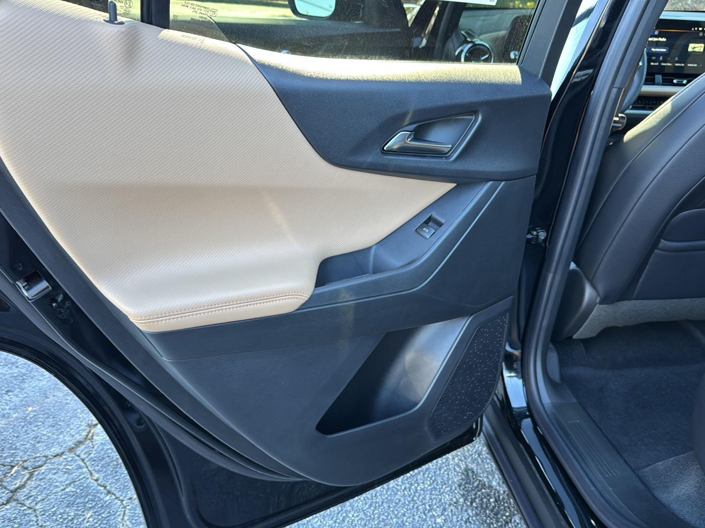 New 2026 Mosaic Black Metallic Chevrolet FWD ACTIV image 15