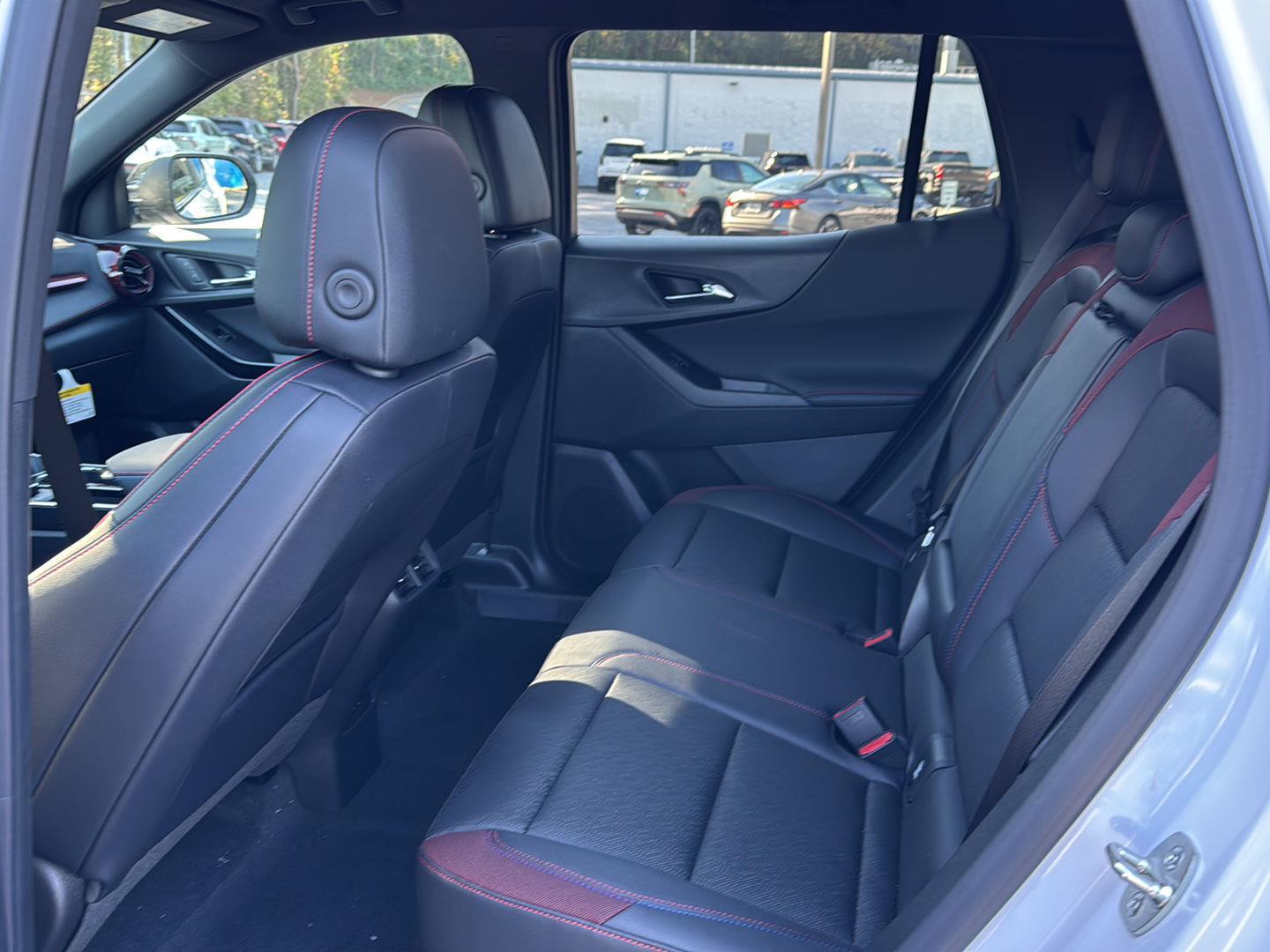 New 2026 Polar White Tricoat Chevrolet FWD RS image 9