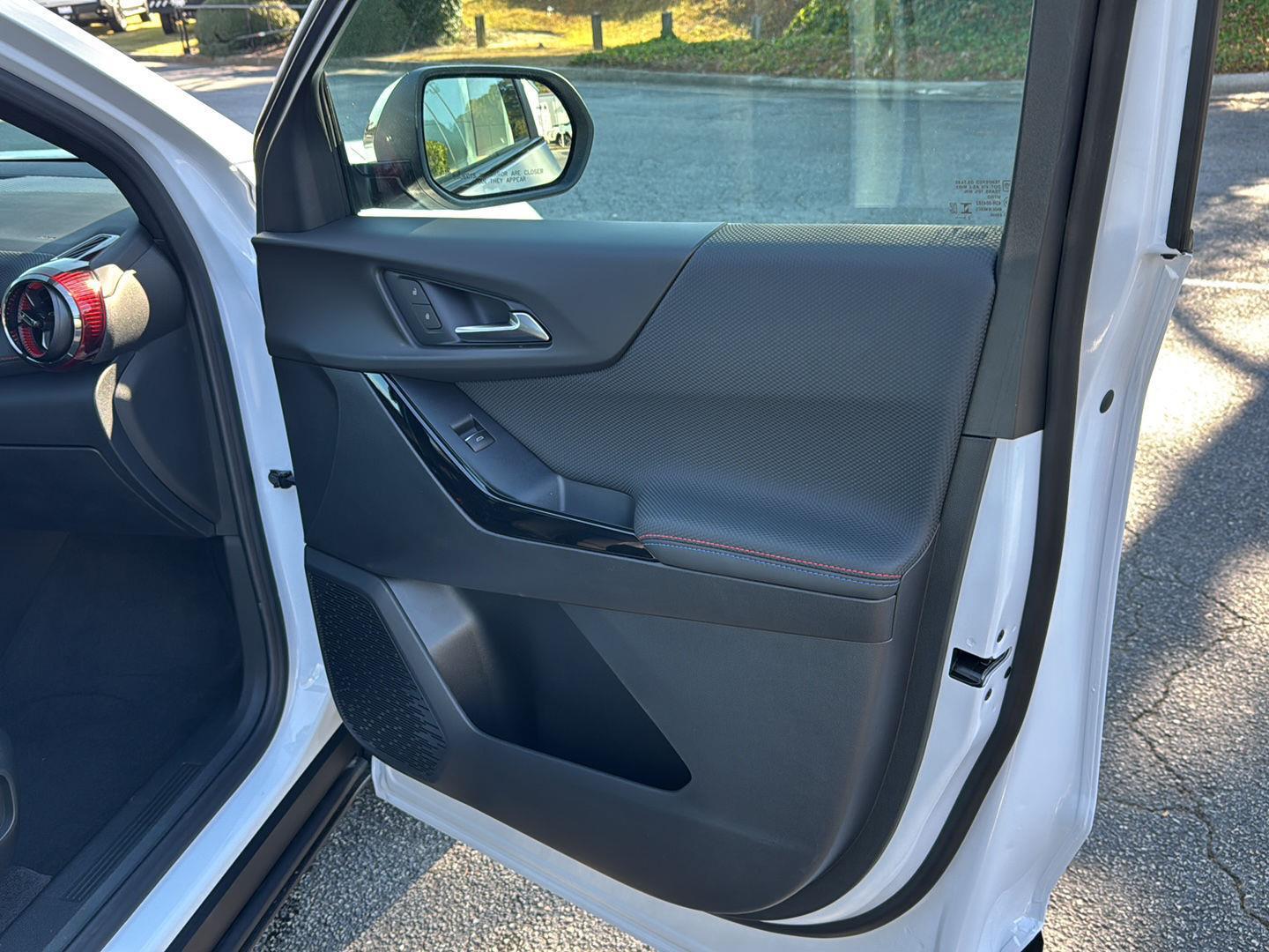 New 2026 Polar White Tricoat Chevrolet FWD RS image 12